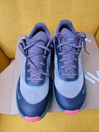 NNormal Tomir 2.0 NN - Cordones centrados