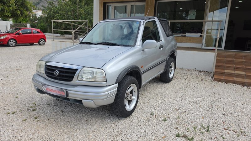 Suzuki Grand Vitara 2.0 - foto 1