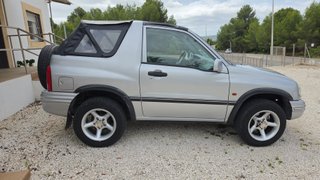 Suzuki Grand Vitara 2.0