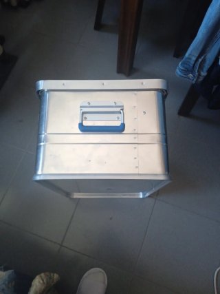 Baúl de aluminio ALUTEC munchen con cerraduras