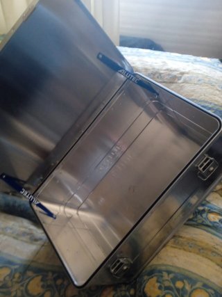 Baúl de aluminio ALUTEC munchen con cerraduras