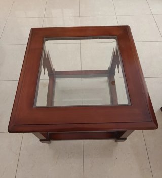 Mesa auxiliar madera y cristal