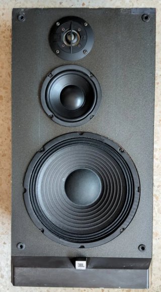 Altavoces JBL P40
