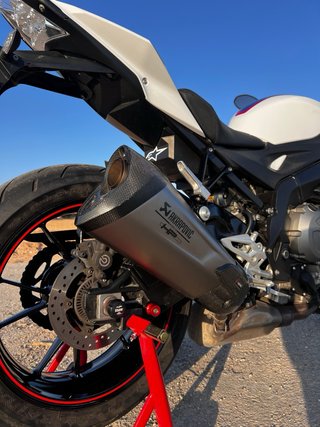 BMW S1000R