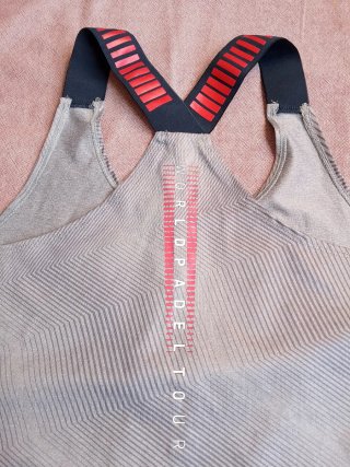 Conjunto chica BULLPADEL camiseta + 2 faldas Kopen