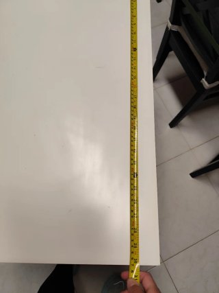 Escritorio pequeño con ruedas. A recoger en Ermua