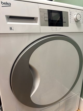 Secadora de condensación Beko DCU 8330