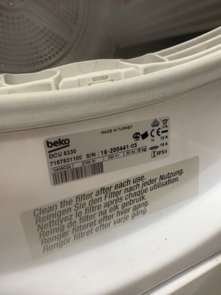 Secadora de condensación Beko DCU 8330