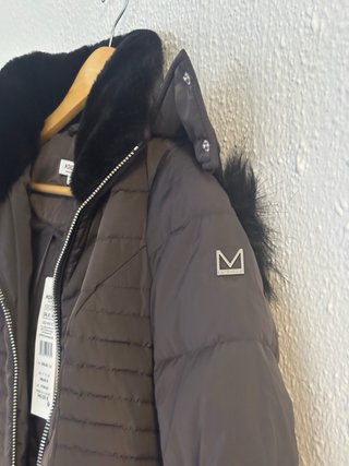 Abrigo de Plumas Morgan Negro
