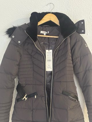 Abrigo de Plumas Morgan Negro