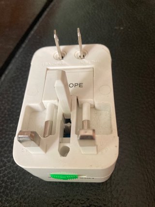 Adaptador de viaje universal