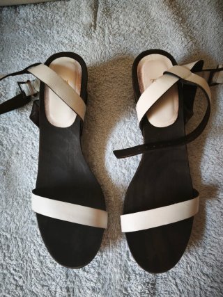 Sandalias cuña Zara Talla 38