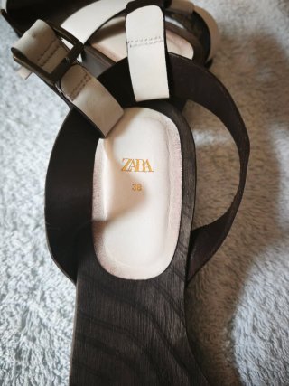 Sandalias cuña Zara Talla 38