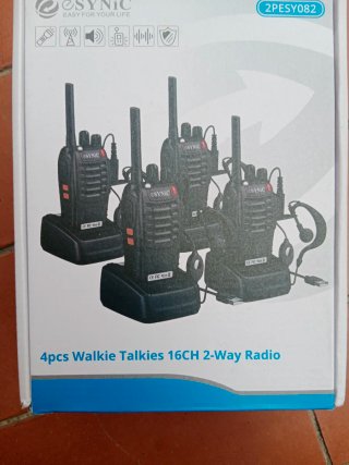 4 Walkie Talkies SYNIC con cargador y batería