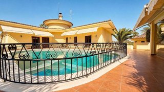 Chalet en venta en Perleta - Maitino en Elche