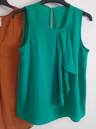 Lote 2 blusas mostaza y verde