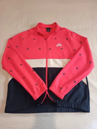 Sudadera Nike SB Rosella y Negra