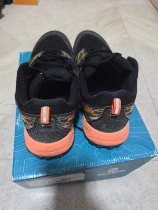 Zapatillas Trail Scarpa Neutron 2 Negras Naranja