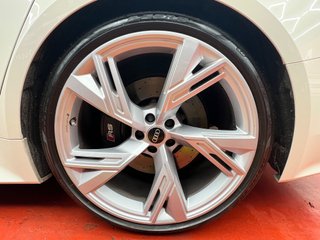 Audi A6 RS 6 Avant TFSI quattro