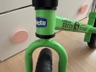 Bicicleta de aprendizaje verde Chicco