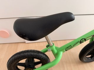Bicicleta de aprendizaje verde Chicco