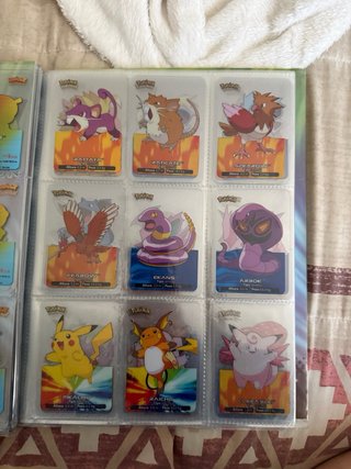 Álbum Pokémon Lamincards Casi Completo