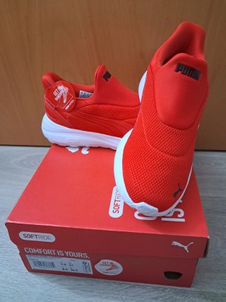 Zapatillas Puma Soft Cosmic Sliptech Talla 41