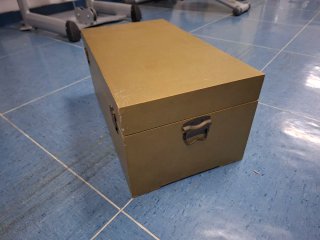 Caja baúl de madera verde oliva