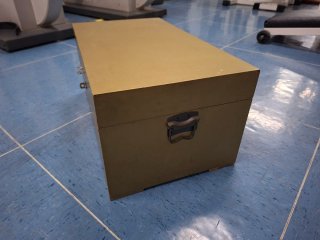 Caja baúl de madera verde oliva