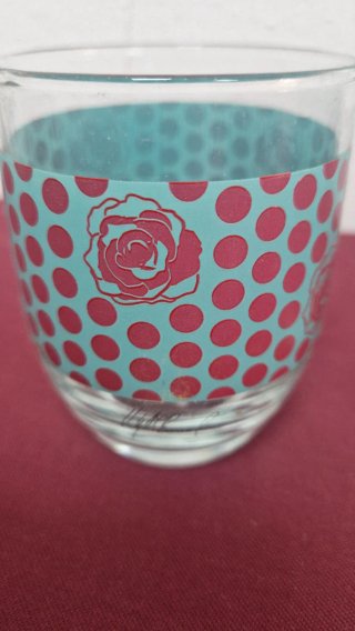 Vasos Vicky. M Berrocal