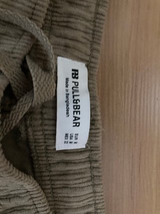 Pantalón Pana Marrón Talla M Pull&Bear