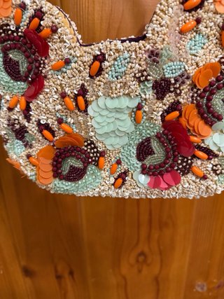 Bolso Zara con abalorios y lentejuelas
