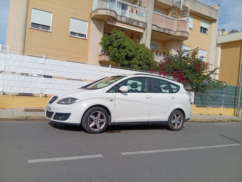 SEAT Altea XL 2010 - foto 1