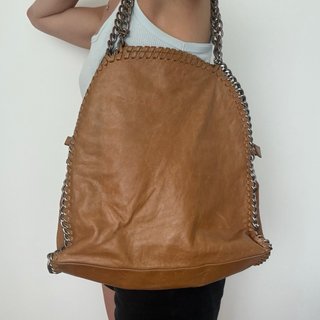 Borsa a spalla con manici a catena marrone