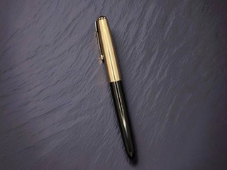 Pluma Parker 51 Vintage Negra y Oro