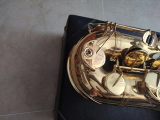 Saxofón Tenor Yamaha YTS62 Logo Púrpura