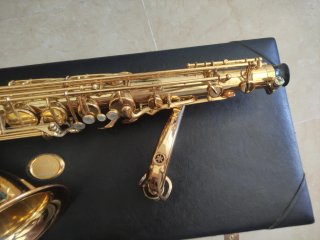 Saxofón Tenor Yamaha YTS62 Logo Púrpura