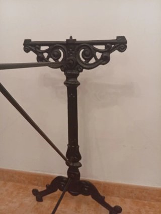 Struttura da tavolo in ferro battuto