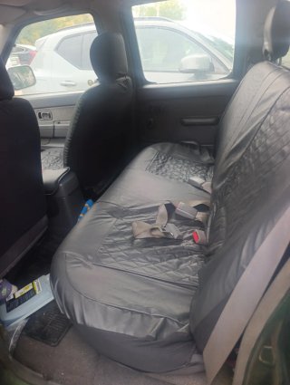 nissan Navara 2002