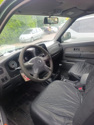 nissan Navara 2002