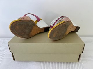 Zapatos tacón Topolino exclusivos Sitges Talla 37