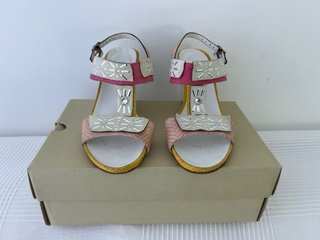 Zapatos tacón Topolino exclusivos Sitges Talla 37