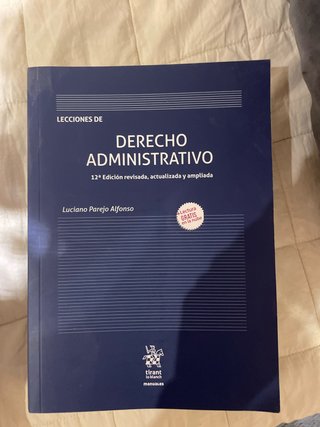 Lecciones de derecho administrativo