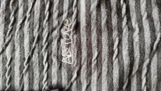 Sudadera  Rayas Grises y Negras Talla M