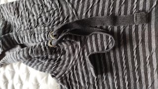 Sudadera  Rayas Grises y Negras Talla M