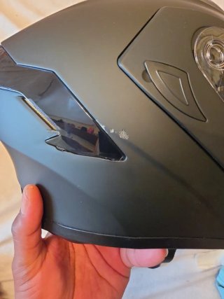Casco de moto negro