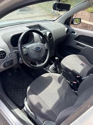 Ford Fusion 2003