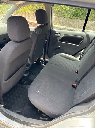 Ford Fusion 2003