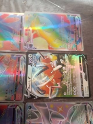 Cartas Pokémon V - Celebi VMAX, Butterfree VMAX