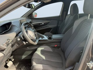 🚗 PEUGEOT 5008 1.2 Hybrid 136 CV Active Pack